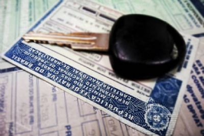 Senado aprova validade de 10 anos para CNH