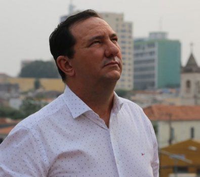 Intubado em SP, deputado de MT tem quadro est�vel