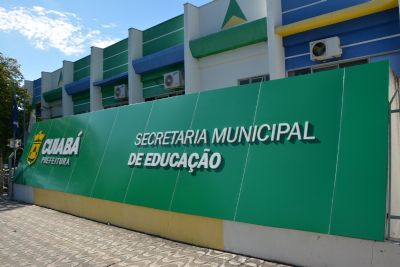 Emanuel Pinheiro autoriza a realiza��o do Concurso P�blico para a Educa��o