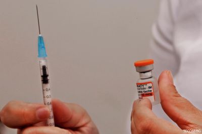 MT descarta mais de 427 mil doses de vacina contra covid