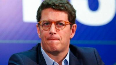 Minist�rio do Meio Ambiente quer reduzir meta oficial de preserva��o da Amaz�nia