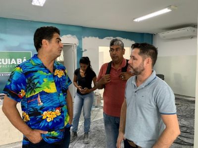 Prefeito vistoria obra de UPA Verd�o e promete entrega para mar�o