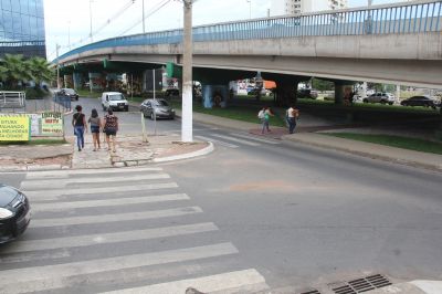 Condutores devem ficar atentos com a interdi��o parcial da Fernando Corr�a