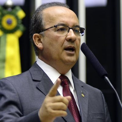 �CPI da Pandemia � uma perda de tempo�, afirma senador Jorginho Mello