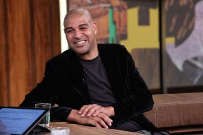 Document�rio sobre Adriano Imperador ter� participa��es de ex-jogadores
