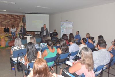 AMM defende mais investimento na educa��o