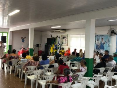Prefeitura de Alto Gar�as antecipa comemora��o da p�scoa para os idosos
