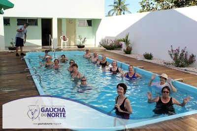Prefeitura de Ga�cha do Norte oferece aulas de hidrogin�stica para idosos