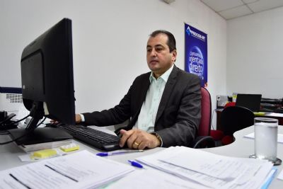 Procon ir� garantir cumprimento de lei que pro�be corte de energia el�trica; secret�rio alerta sobre endividamento