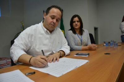 MP arquiva den�ncia sobre contrata��o de TV e ex-secret�rio vai processar Wellaton