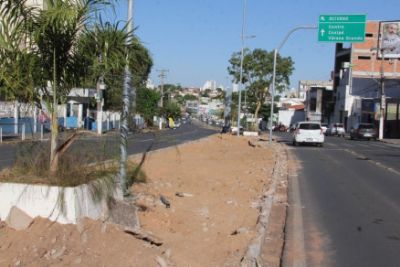 Canteiro da Av. Mato Grosso deve ser finalizado na pr�xima semana