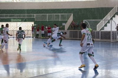 Campo Verde Futsal avan�a na competi��o da Copa Centro Am�rica