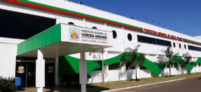 Prefeitura libera voltas �s aulas em escolas particulares, decreta toque de recolher e restringe hor�rio do com�rcio em V�rzea Grande (MT)
