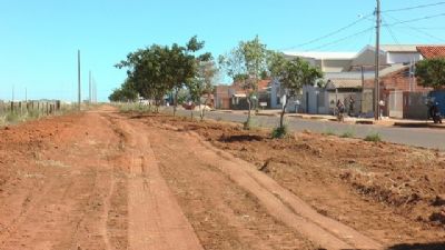Prefeitura de �gua Boa inicia obra de expans�o da avenida Planalto