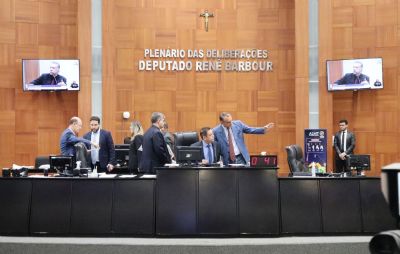Assembleia diz que renovou 100% cargos da Mesa Diretora