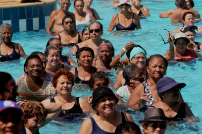 Semana do Idoso � comemorada com dia de lazer no Sesc Balne�rio