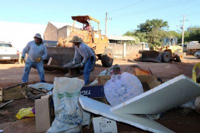 2� Mutir�o Cidade Limpa recolhe 630 cargas de lixo em Col�der
