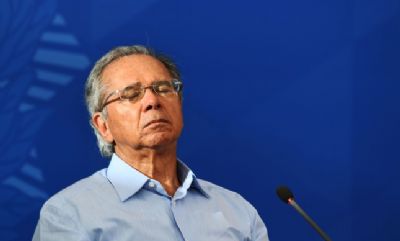 Paulo Guedes n�o desistiu de segurar por dois anos reajuste de servidor