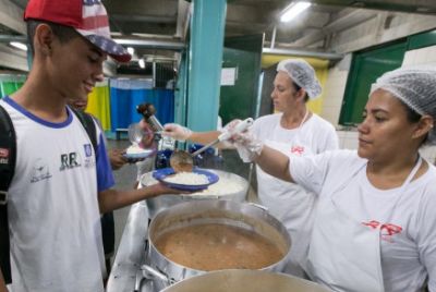 Seduc repassa R$ 22,9 milh�es para escolas estaduais e munic�pios