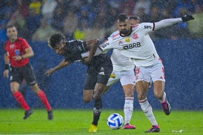 Flamengo � derrotado pelo Indepediente Del Valle no primeiro jogo da Recopa