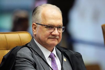 Ap�s cr�ticas, Fachin justifica decis�o que livrou Lula de condena��es