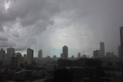 Cuiab� e VG t�m alerta de chuva intensa nesta quinta