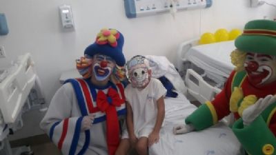 Patati e Patat� visitam ala pedi�trica do Pronto Socorro de Cuiab�