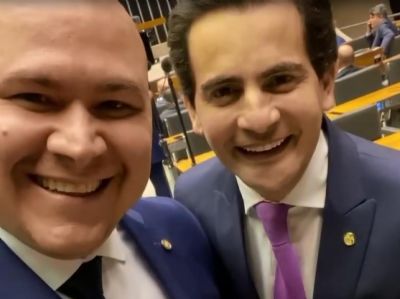 Garcia chama proposta de Abilio de 'movimento eleitoreiro' e detona deputados