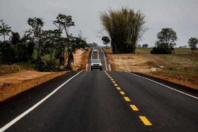 C�digo de Tr�nsito Brasileiro apresenta novas regras para uso de far�is durante o dia