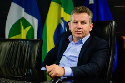 Mendes e secret�rio t�m passaportes e CNHs suspensos pela Justi�a