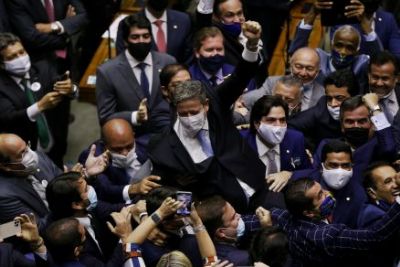 L�der do centr�o, Lira � eleito presidente da C�mara