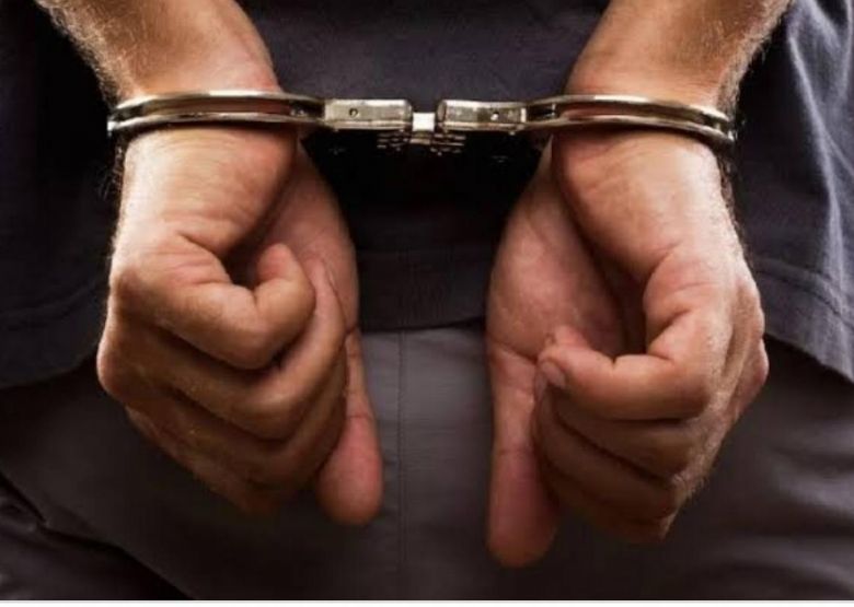 Homem � preso ap�s agredir pai e m�e com pauladas na cabe�a