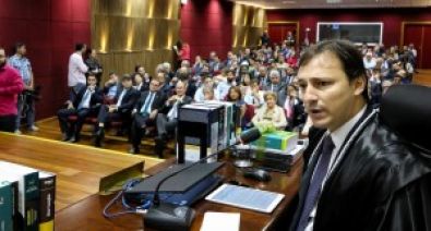 PF pericia tintas de canetas em a��o que pode cassar senador de MT