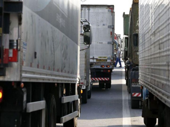 Governo paga na ter�a (18) aux�lio para caminheiros e taxistas; mais de 750 receber�o benef�cio em VG