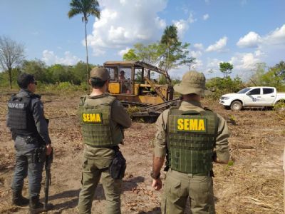 Sema-MT e PM apreendem m�quinas usadas em desmatamento ilegal