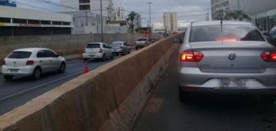 Advogado � preso ap�s bater carro na trincheira do Santa Rosa