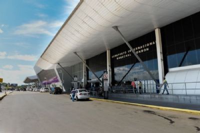 Concession�ria assina contrato para assumir 4 aeroportos de MT