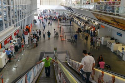 Mais de 300 voos s�o cancelados em oito dias no Aeroporto Marechal Rondon em MT