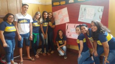 Alunos criam projeto para arrecadar cabelo para pacientes em tratamento contra C�ncer