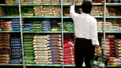 Arroz e feij�o sobem 60% em um ano e prato feito fica 23% mais caro, diz FGV