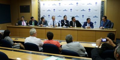 Ministro da Sa�de descarta contribuir com filantr�picos