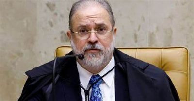 Procurador-geral tenta barrar 