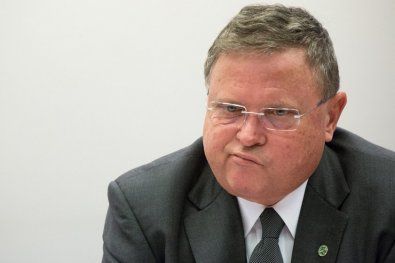 Ex-governador vai ao TJ para trancar a��o e desbloquear bens em MT