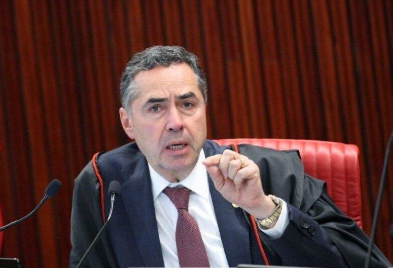 Barroso suspende piso da enfermagem at� avaliar impactos da lei e demiss�es