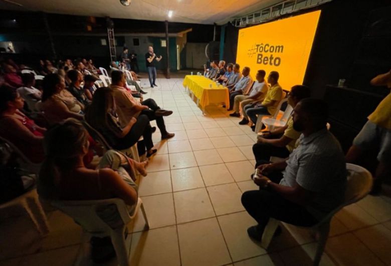 Beto Dois a Um cita import�ncia de atua��o social na pol�tica