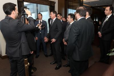 Bolsonaro diz que governo quer aprovar outras reformas