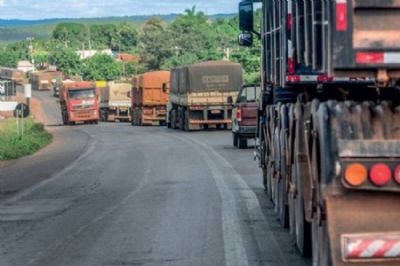 Mauro Mendes garante que duplica��o da BR-163 de Sinop a Cuiab� come�a no 1� semestre de 2023