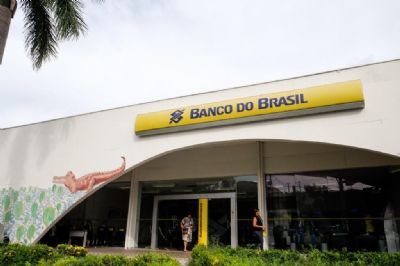 Governo paga 13� dos servidores nesta quarta-feira (25)
