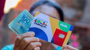 Benefici�rios com NIS de final 9 recebem novo Bolsa Fam�lia