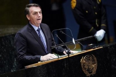 Bolsonaro diz que pa�s � alvo de mentiras na �rea ambiental